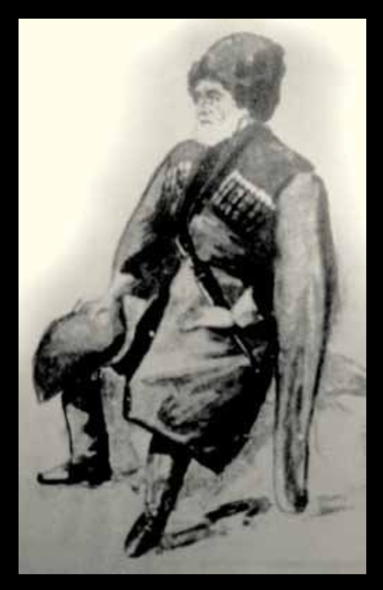 Пир-Мухаммад кадий сидит на каменном стуле