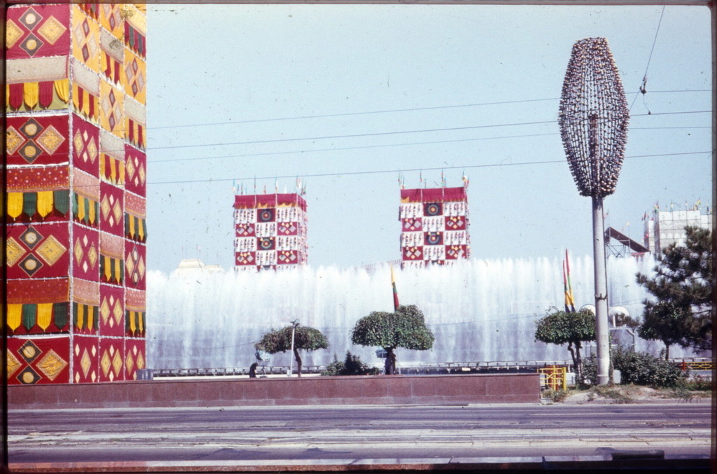 Перед площадью Ленина. Фото из сети.