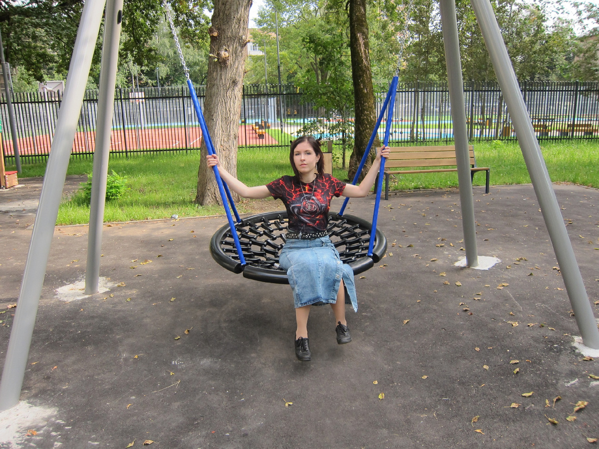 По теории тёмно-каштановый для меня темноват, но всё же лучше тёплых рыже-красных тонов