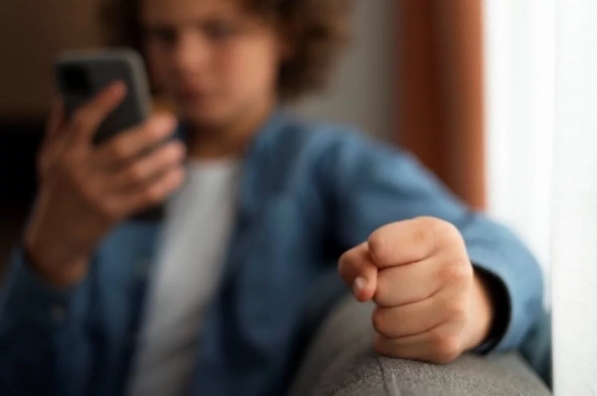    Грязные дорожки в сквере у пруда Серой Шейки возмутили рязанцев