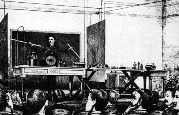 Никола Тесла демонстрирует принципы радиосвязи, 1891 год