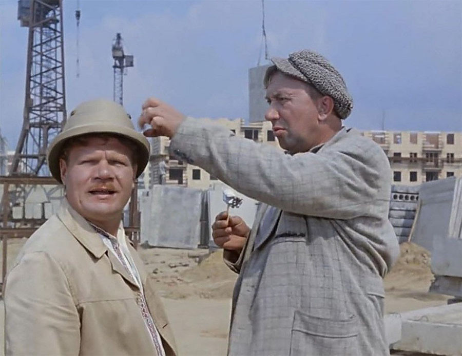 Кадр из фильма «Опера́ция „Ы“ и други́е приключе́ния Шу́рика», режиссер Гайдай Л.И., 1965г. 