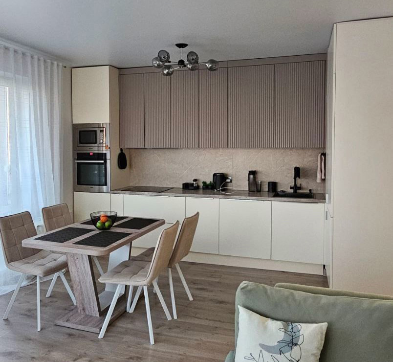 Листай влево, чтобы смотреть больше