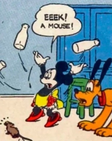 Минни Маус Уолта Диснея. Она, мышка, испугалась мышки???