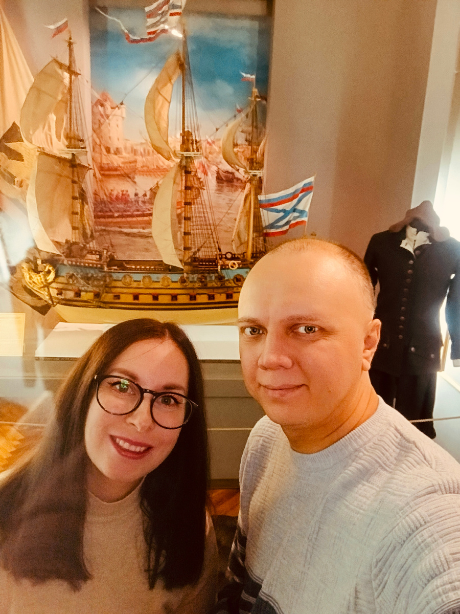 Муж Алексей и я. В музее Воронежа