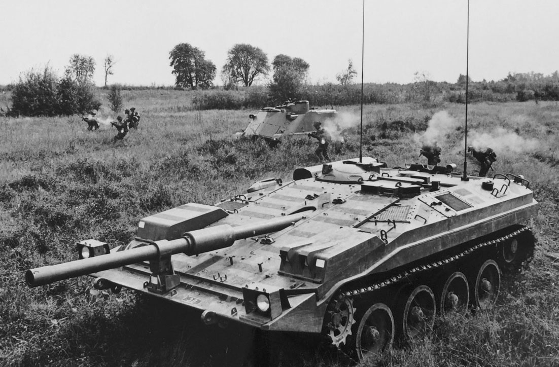Strv-103 на учениях