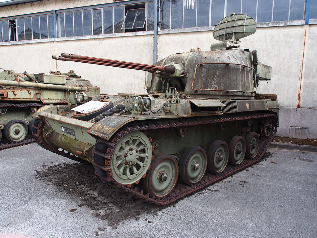 Зенитная самоходная установка AMX-13 DCA