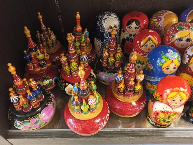 Сувениры в Шереметьево. Фото автора