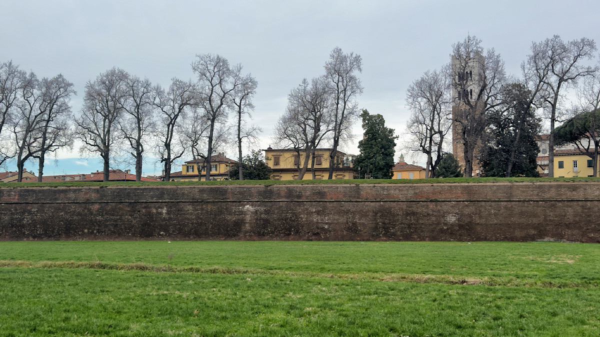 Городские стены Лукки 