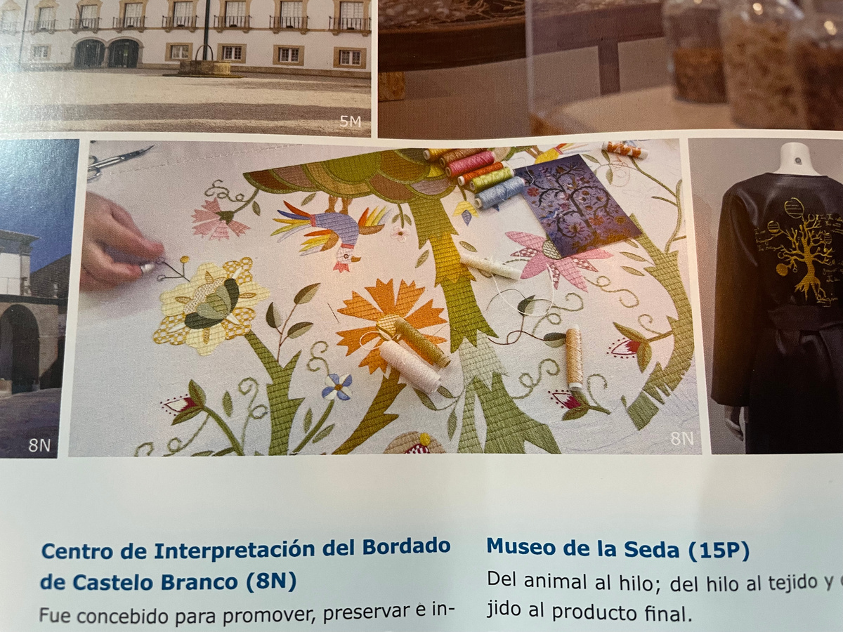 Местная вышивка выглядит так