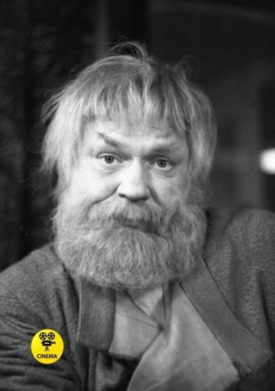 В спектакле "Смерь Тарелкина" (1990).