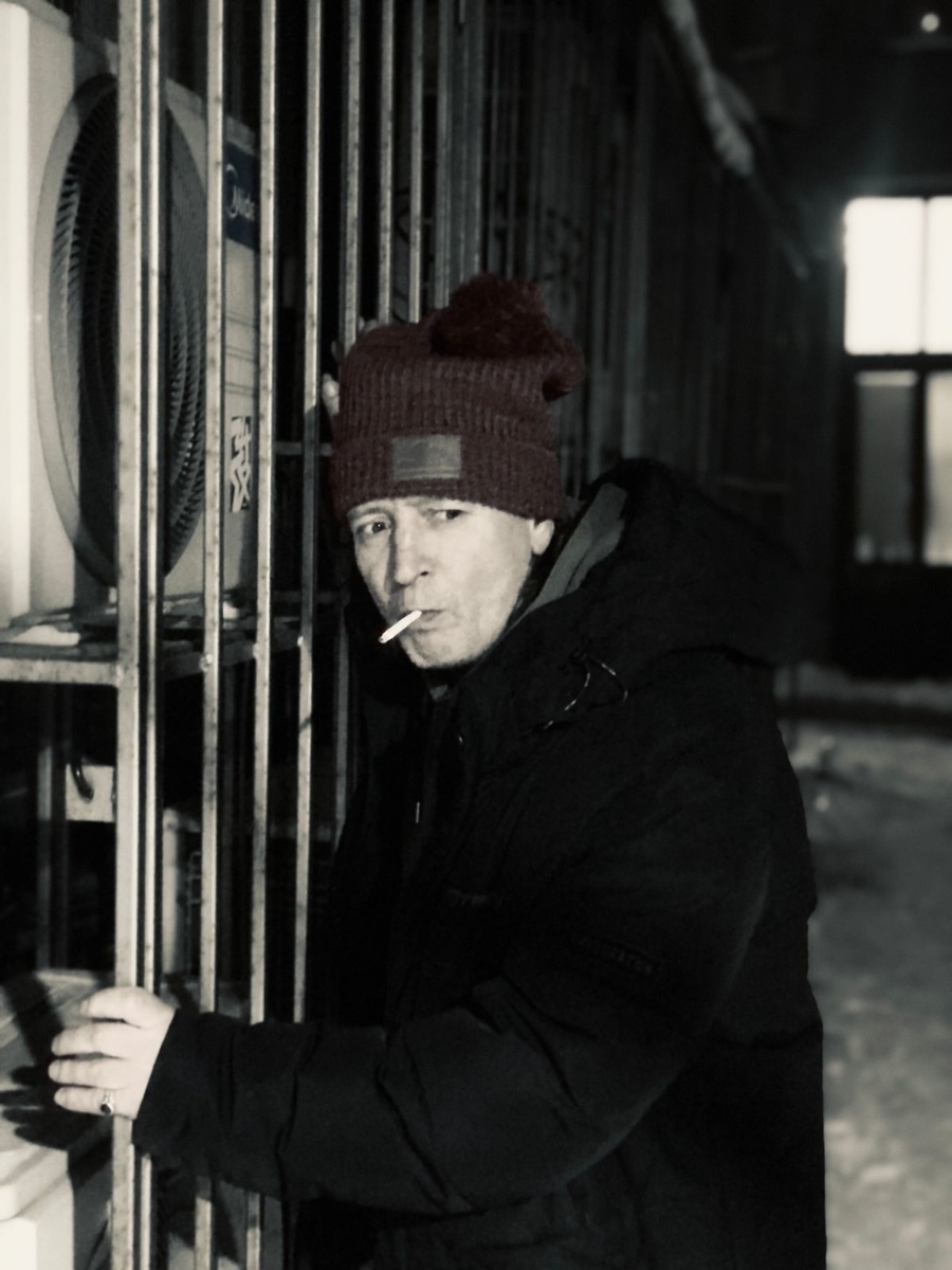 Алексей ЛЁЛИК Гурин, гр. ШКОЛА (Новосибирск). Фото из архива ВК-сообщества "Рок-группа ШКОЛА"