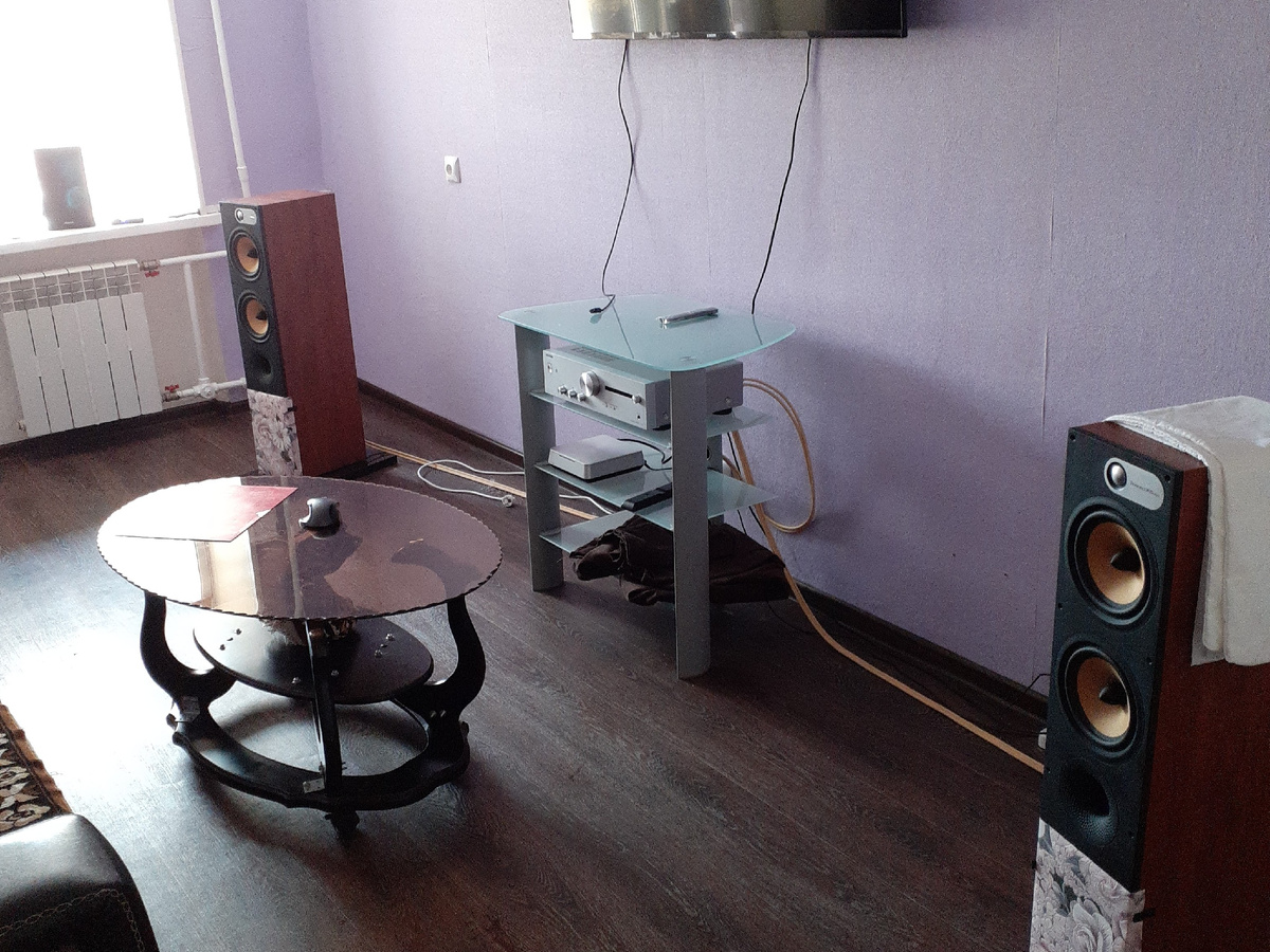 Моя скромная комната для прослушивания в Брежневке