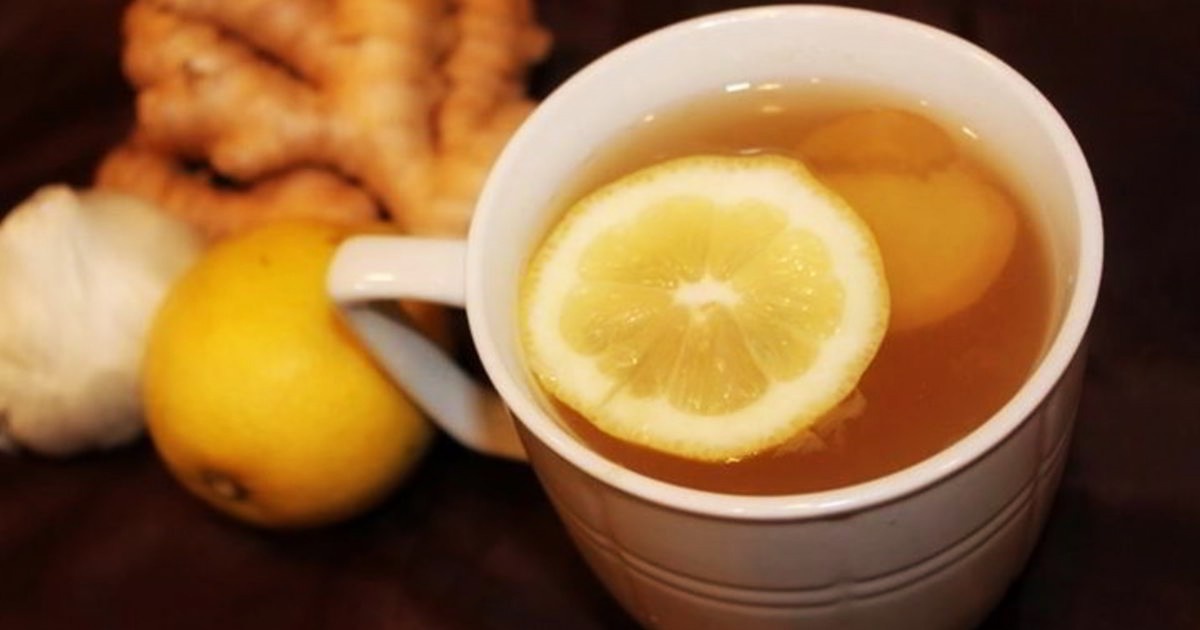 Лимонный чай с имбирем – лучший напиток на ужин.
