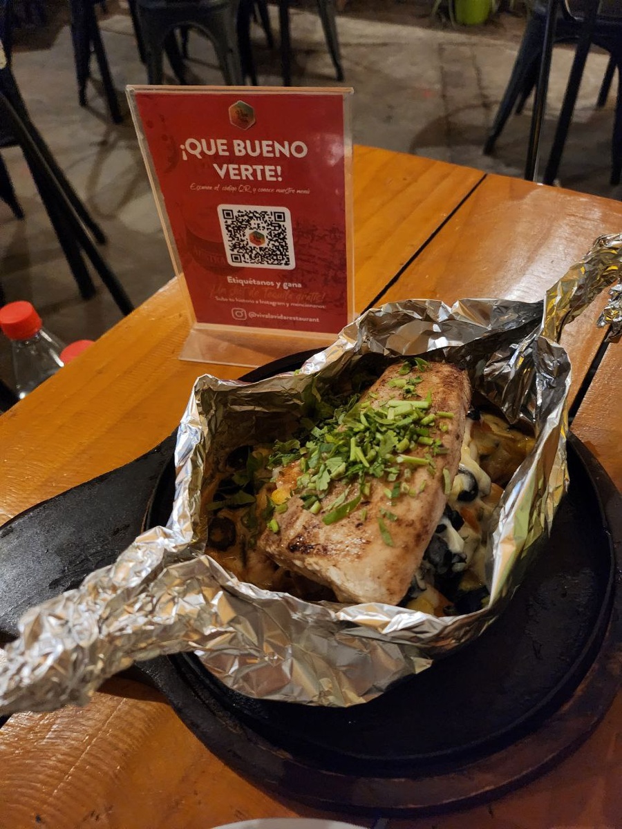 Мне запекли рыбу