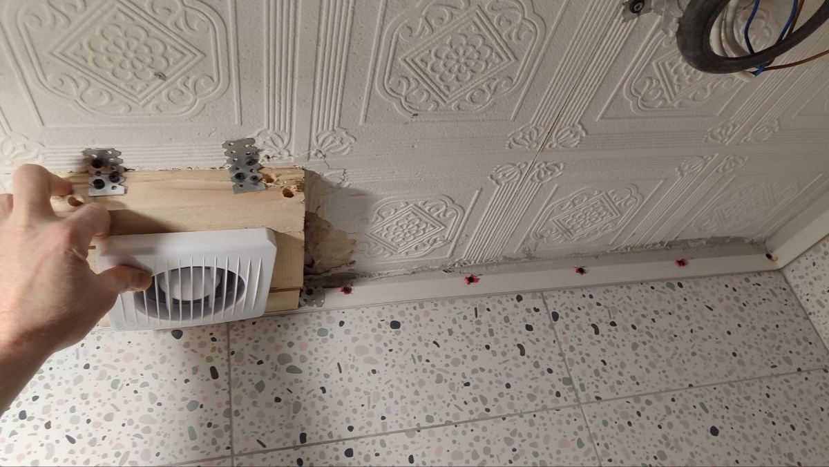 вентилятор вытяжки в натяжном потолке