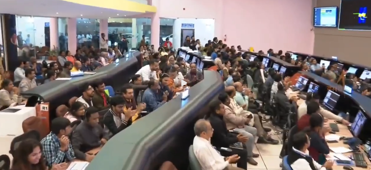 Индийский ЦУП :D