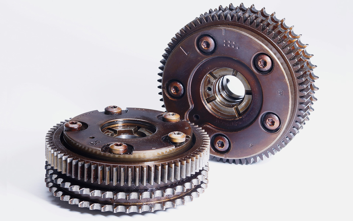 Ase Linn / Shutterstock / FOTODOM📷С помощью фазорегулятора распределительный вал может поворачиваться вокруг своей оси относительно приводной шестерни