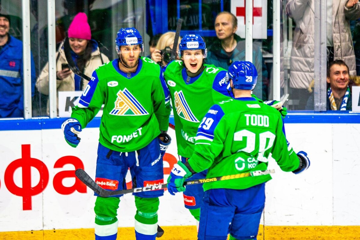    Джошуа Ливо, Ярослав Цулыгин и Нэйтан Тодд (слева направо)