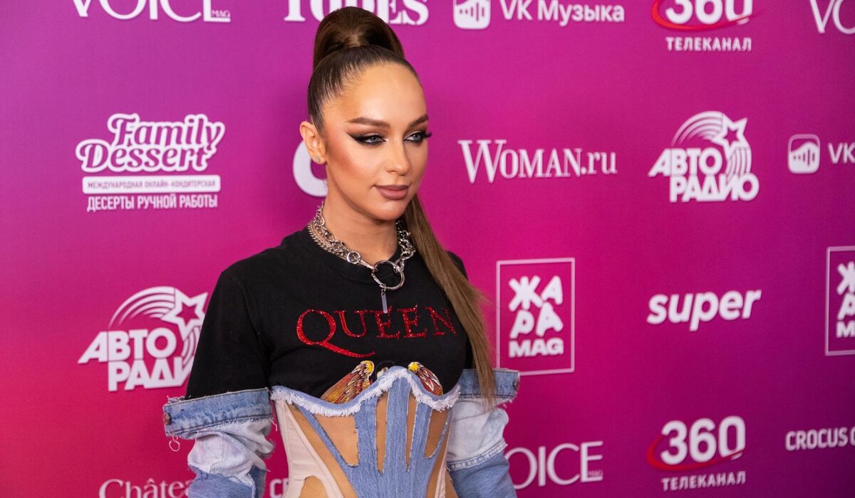     "Мне запрещалось заниматься музыкой": Мари Краймбрери рассказала о пути на сцену