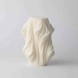 Формовая свеча.