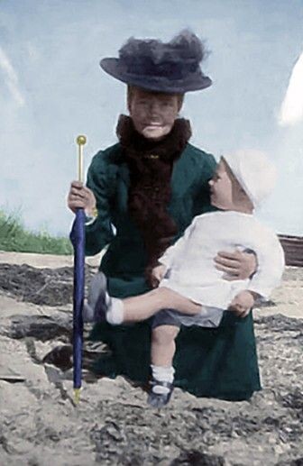 Мария Федоровна с правнуком Гурием...