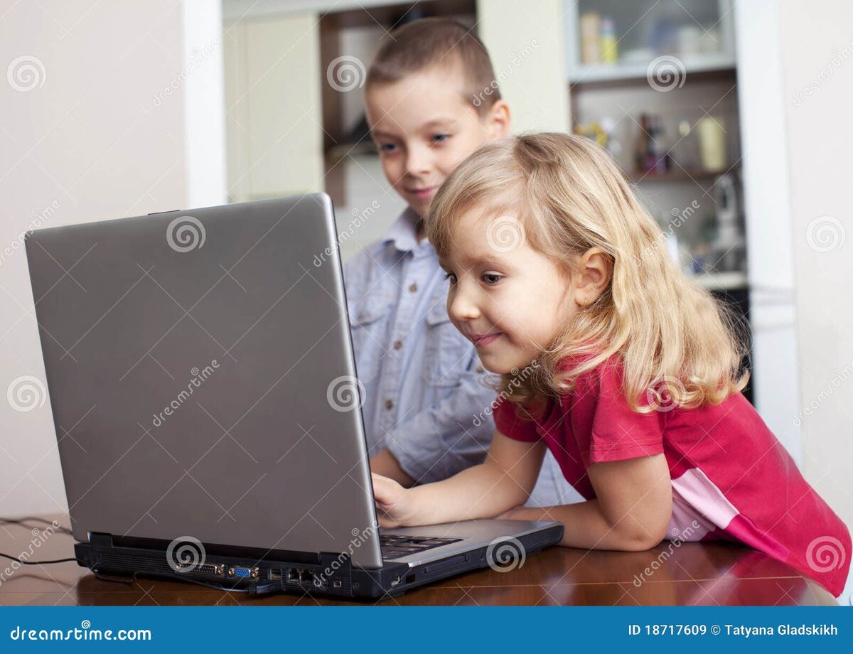    Как выбрать первый ноутбук или компьютер для ребенка