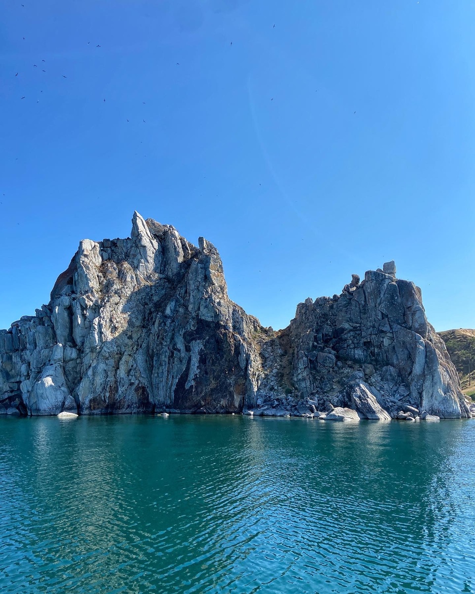 Мыс Бурхан, Скала Шаманка. Вид с Байкала