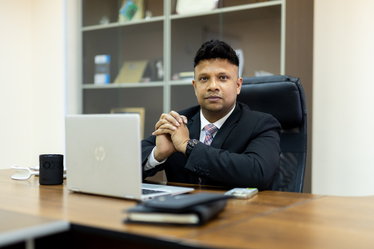 Как поясняет Кази Созаг, стратегию обеления экономики нужно разрабатывать с учетом локальных экономических и социальных условий. Фото: пресс-служба УрФУ / Родион Нарудинов.