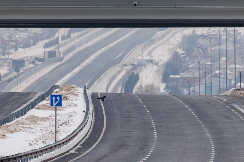    Пока многодетные семьи не освобождены от платы за проезд по платным автомобильным дорогам. Это также касается и платных участков трасс. Фото: © Sergey Elagin/Business Online/Globallookpress