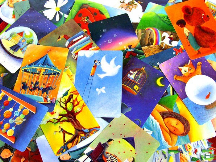 Существует великое множества вариантов МАК колод. Благодаря этому можно подобрать себе колоду не только руководствуясь её предназначением, но и выбрать понравившийся стиль иллюстраций.