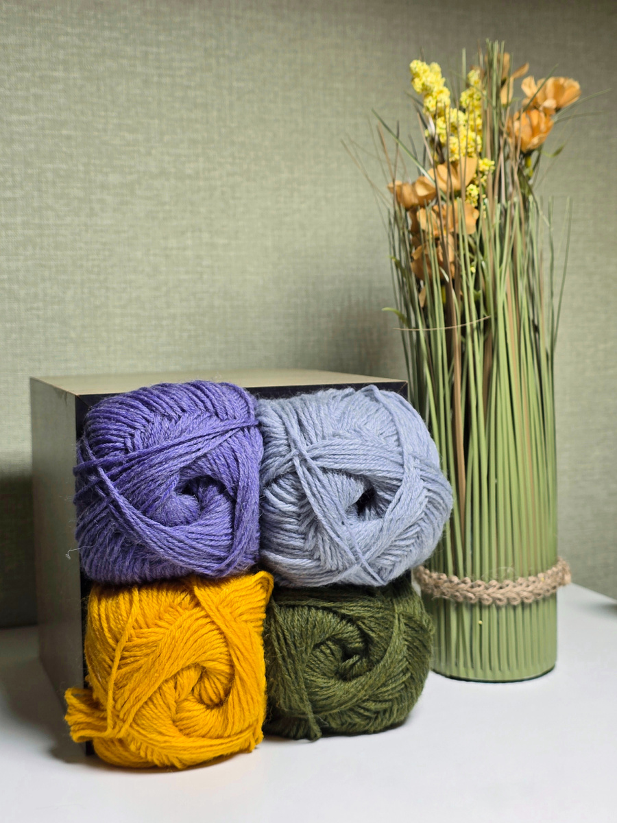 Недозима в этом году вдохновляет на весенние оттенки пряжи 
