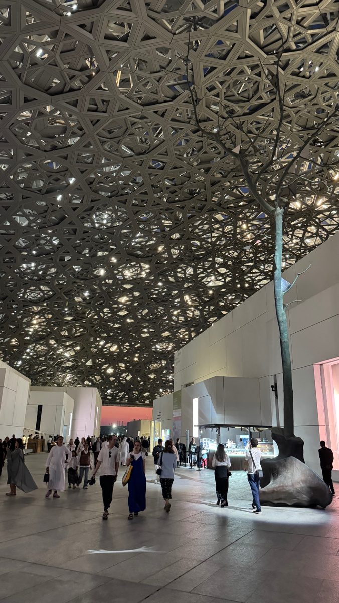 Лувр внутри