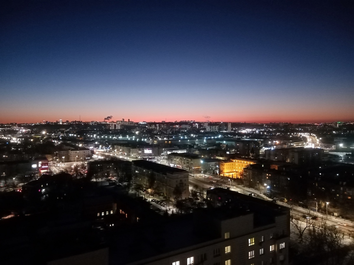 Кстати, у нас похолодало. На фото рассвет в ясную морозную погоду, январь 2025 года