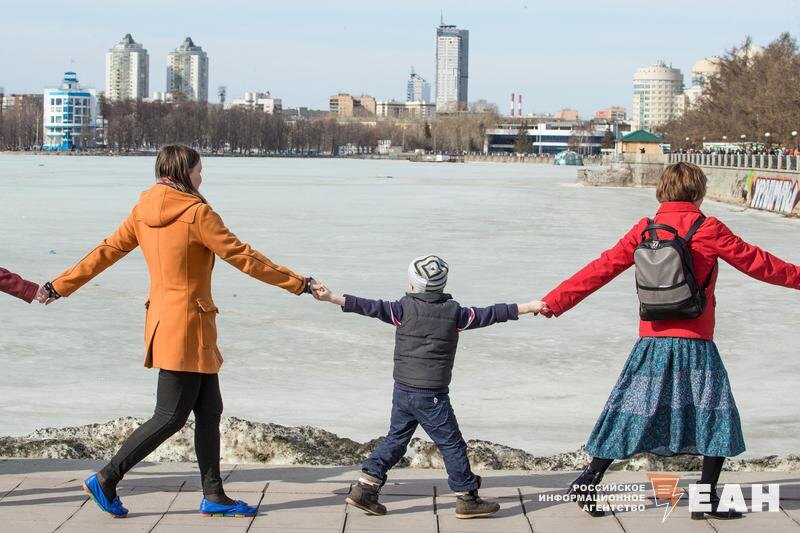   ЕАН. Чиновники насчитали в Екатеринбурге 120 тысяч туристов за новогодние каникулы