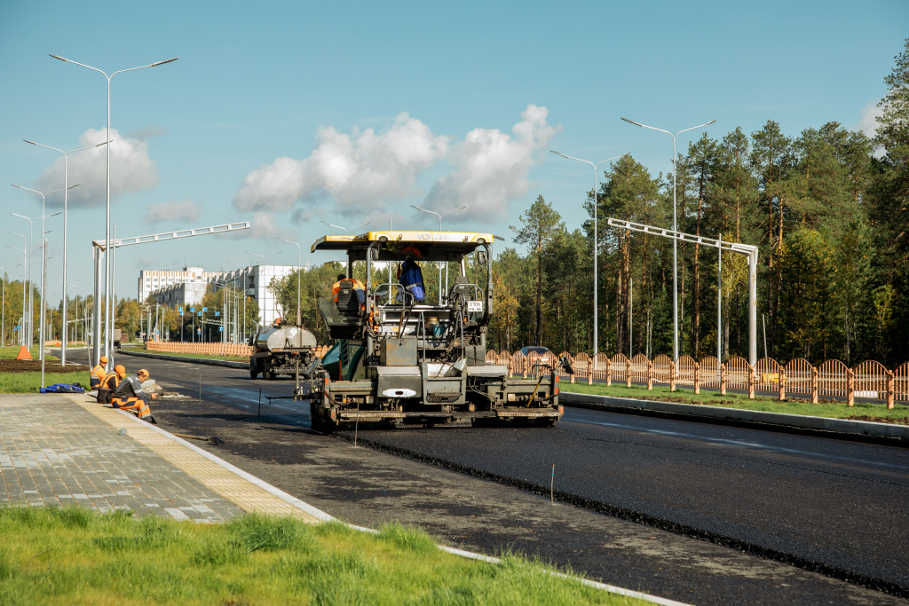    В Югре продолжатся дорожные работы по новому нацпроекту "Инфраструктура для жизни"