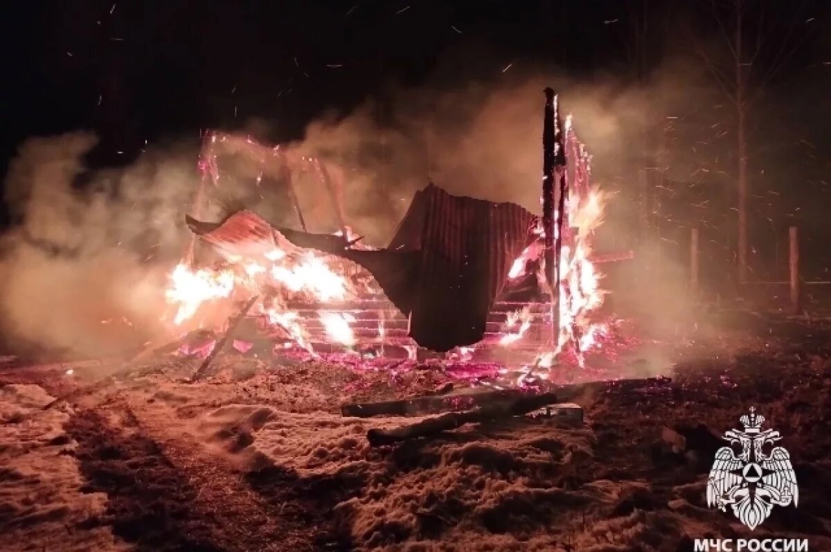    Из-за короткого замыкания сгорел гостевой дом в Тверской области