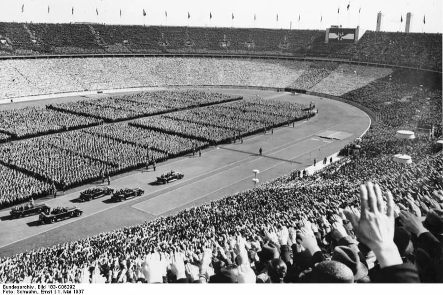    Стадион в Нюрнберге. 1937 год.