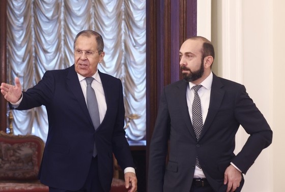    Сергей Лавров, Арарат Мирзоян