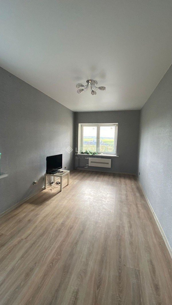    ПВХ матовый натяжной потолок в спальной – Фото 1