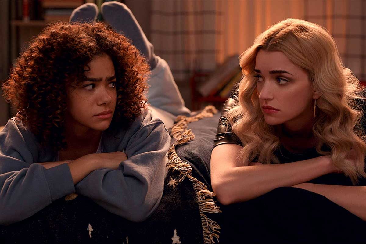 Blue Ice Pictures📷Кадр из сериала «Джинни и Джорджия»