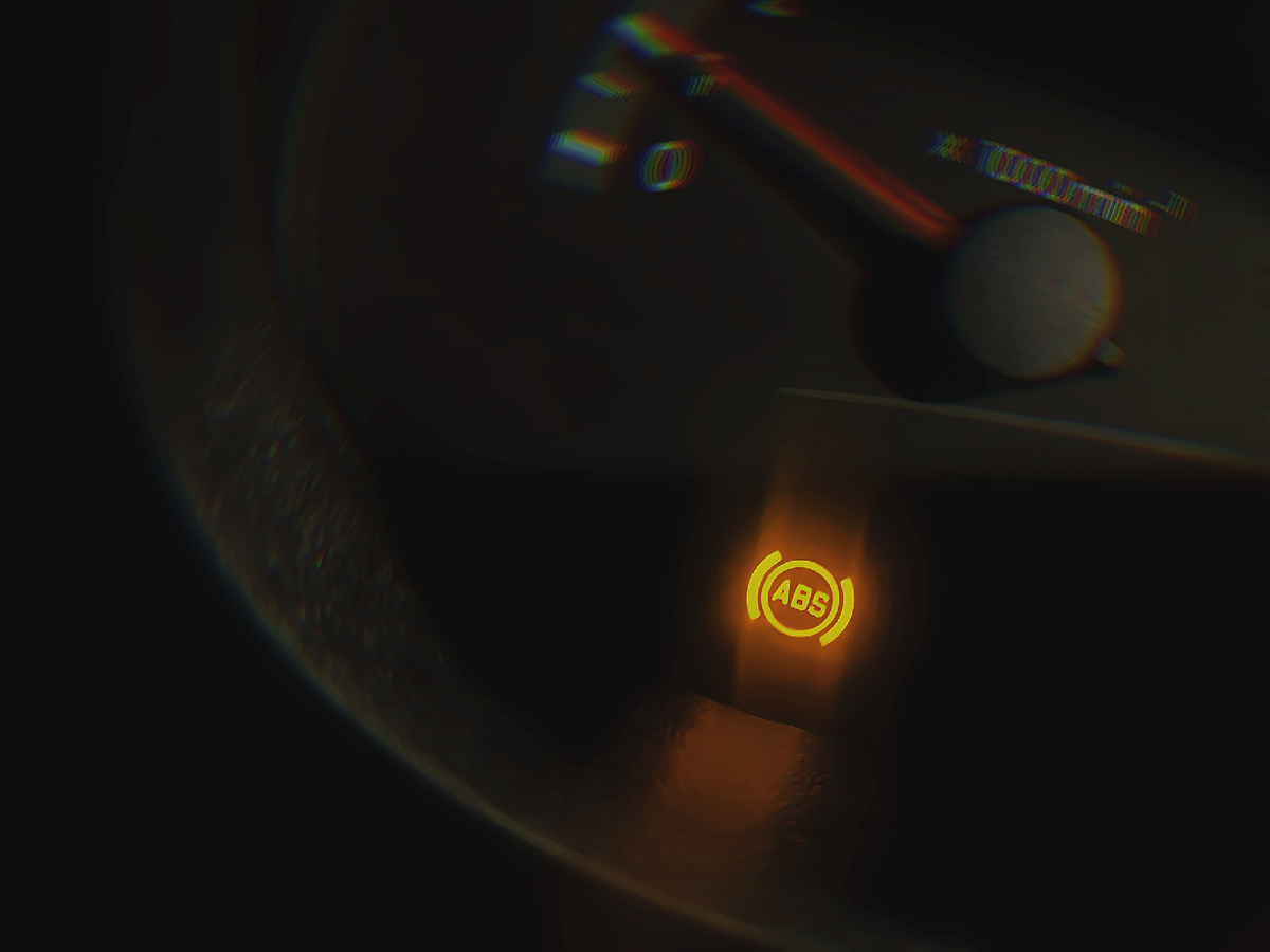 Как раз на моей калине не работает ABS🥲