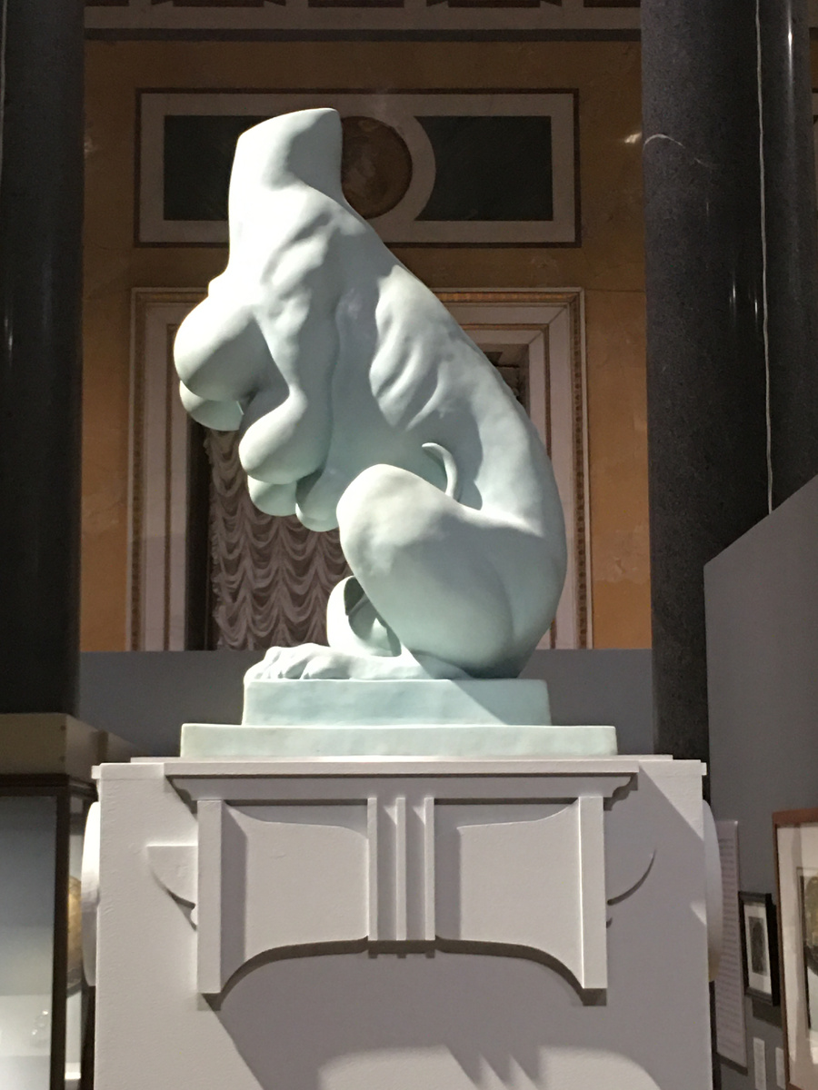 Луиз Буржуа "Этюд с натуры" 2002 год