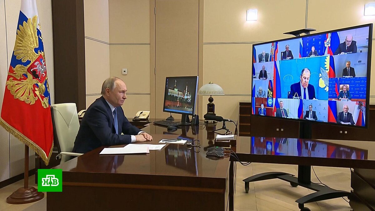    Путин назвал два условия для прочного мира на Украине