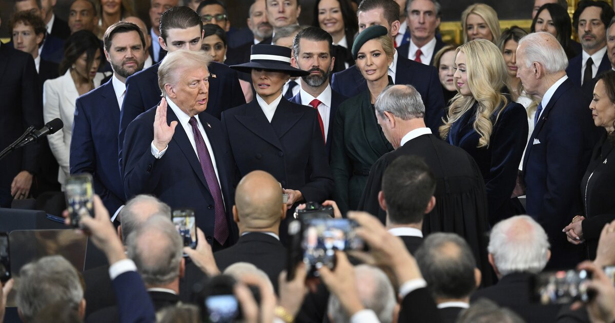 Такое ощущение что сценарий писал Эдуард Успенский