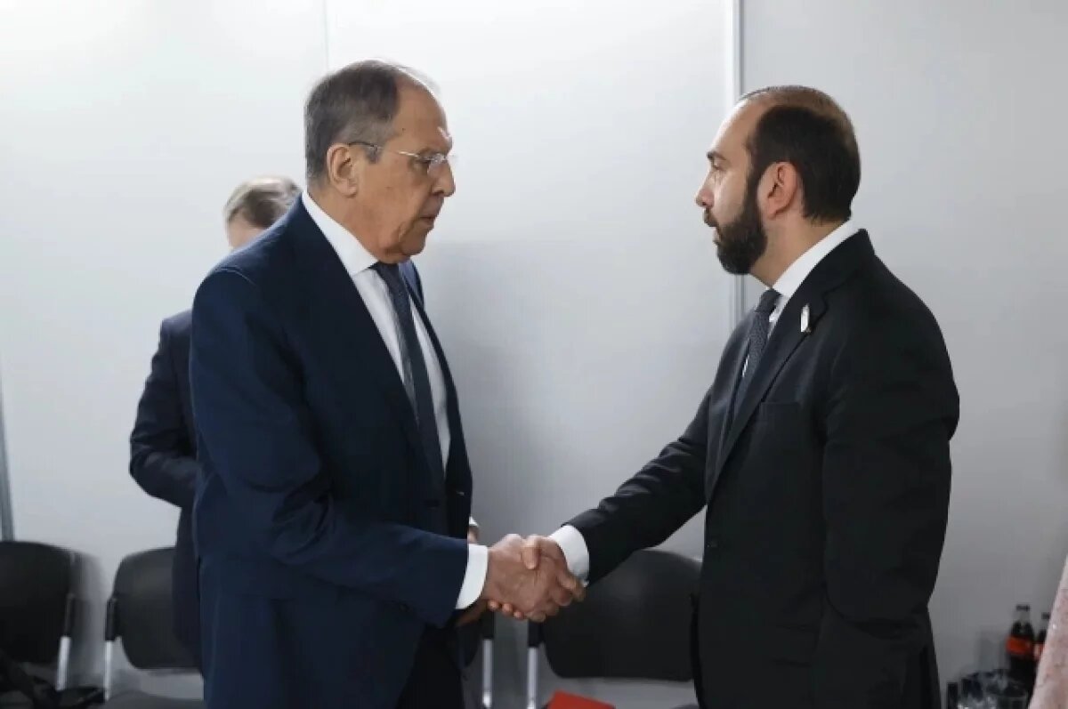    Мирзоян назвал Россию союзником Армении