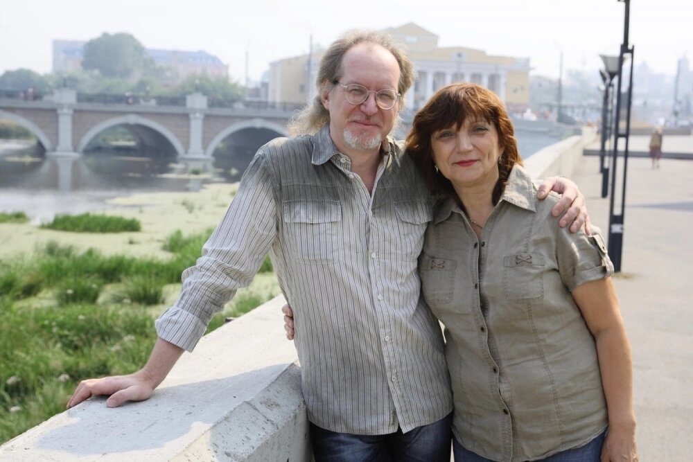    Семейная пара музыкантов и педагогов — ударник и скрипачка. Фото: Из личного архивa