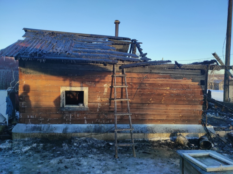    Опубликованы фото пожара в частной бане в КарелииОПС по Медвежьегорскому району