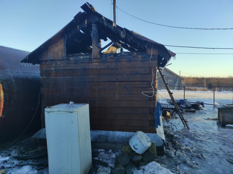    Опубликованы фото пожара в частной бане в КарелииОПС по Медвежьегорскому району