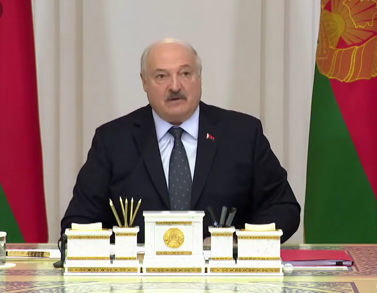    Лукашенко осудил фейковые притязания Трампа на Канаду и Гренландию